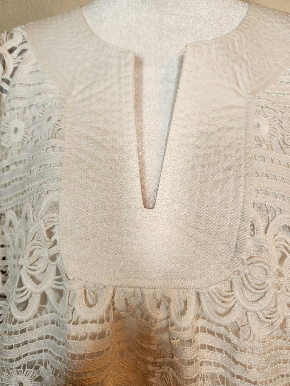 NEW Avara Casey Top White Crochet Lace 3/4 Bell Sleeve Size XL - Picture 5 of 9